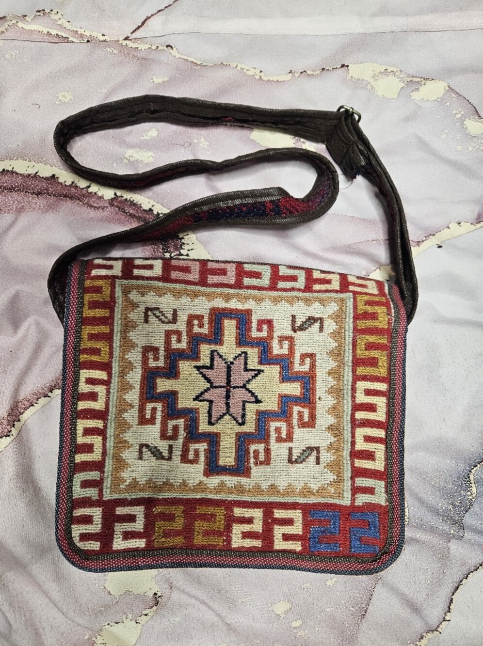Handwoven Geometric Crossbody Bag in Multicolor